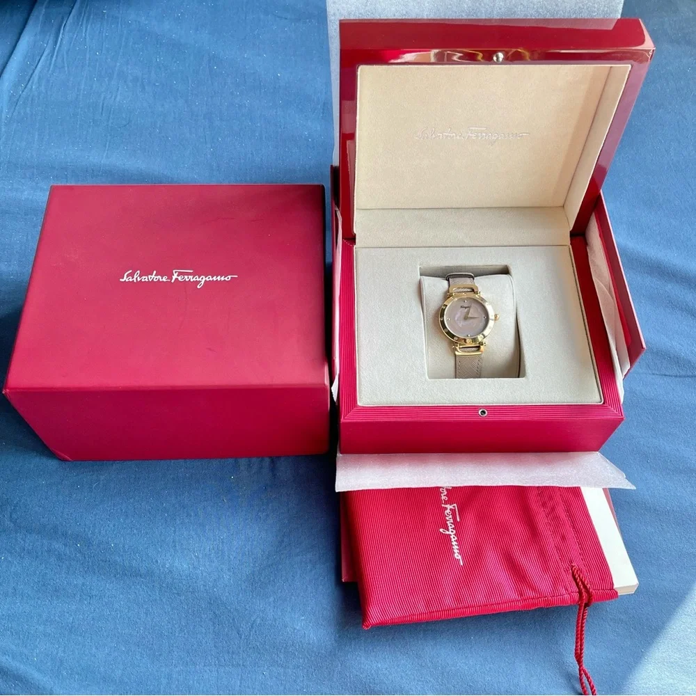 Salvatore Ferragamo Style Ladies Quartz Watch Pink Mother of Pearl Dial
